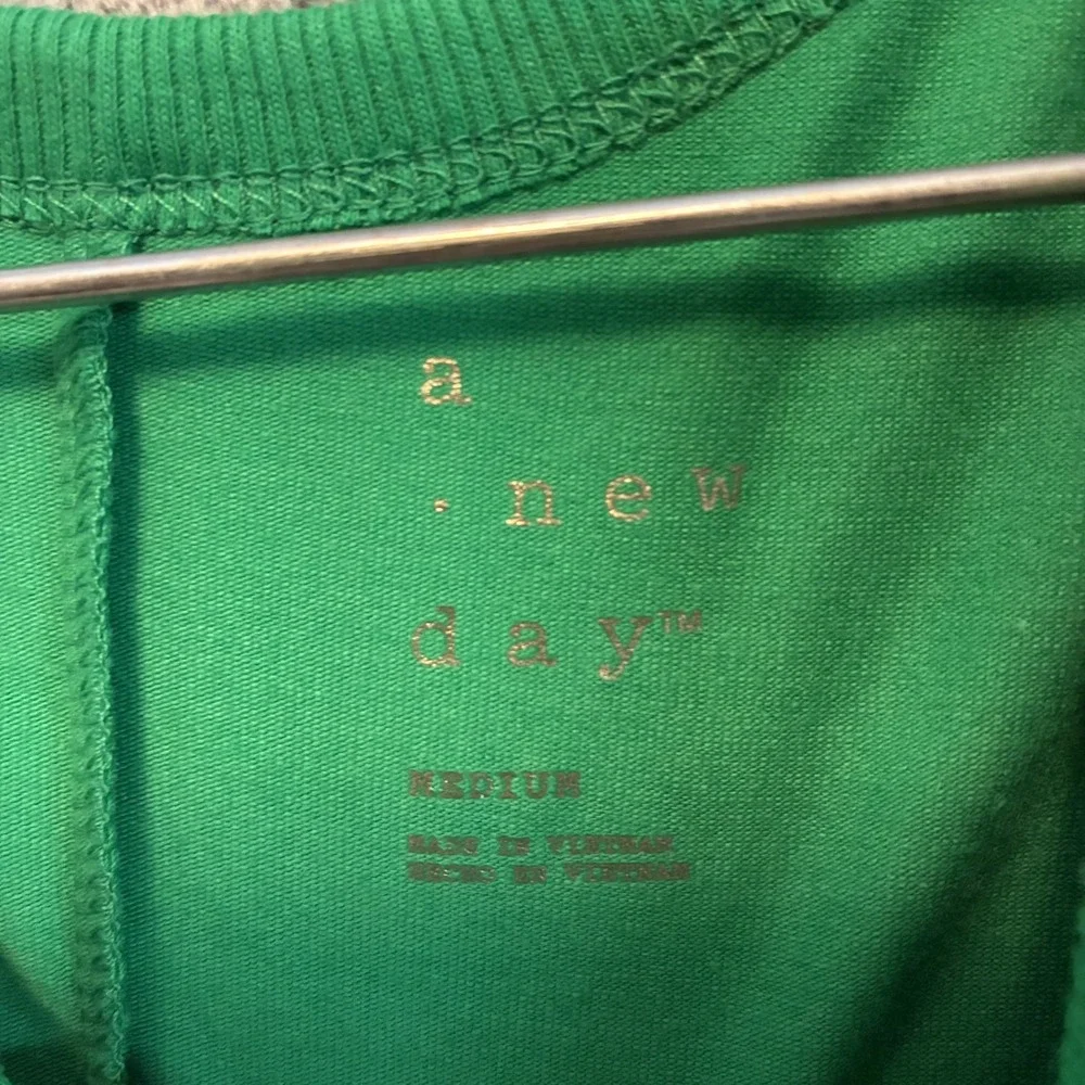 A New Day Womens Cozy Knit Sleeveless Skater Dress M Green Minimalist Sporty NWT
